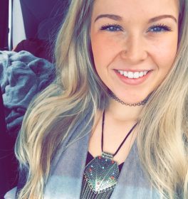 Abigail, 22 years old, Straight, Woman, Burlington, USA